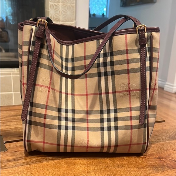 BURBERRY Haymarket Check Small
Canterbury Tote - Picture 3 of 12